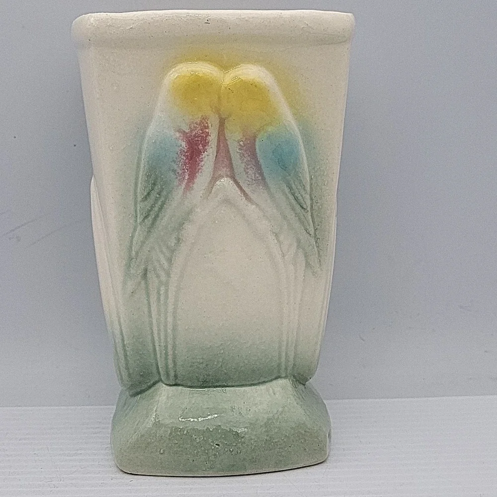 Robinson Ransbottom PARAKEET LOVEBIRD VASE Roseville Ohio Pottery